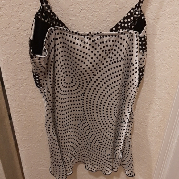 BCX Low Cut Satin Polka-dot Blk/White Flowy Top Size Small- EUC - Picture 6 of 7